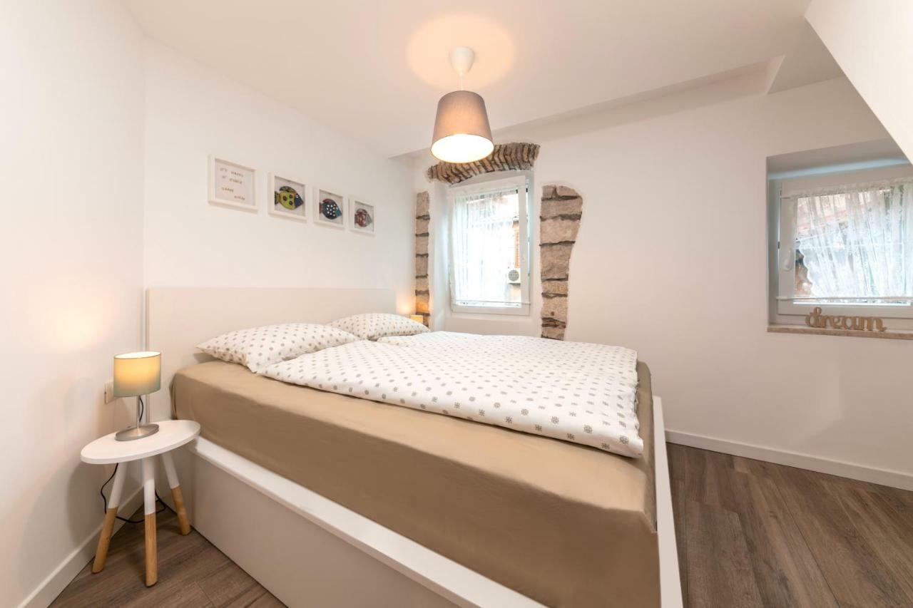 Mariva Downtown Apartment With Free Parking روفينج المظهر الخارجي الصورة